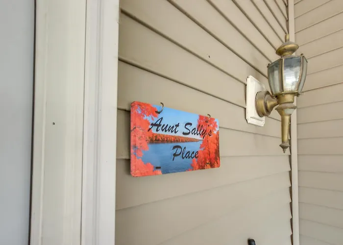Comfy, Freshly Remodeled Near Temple Apartamento Nauvoo