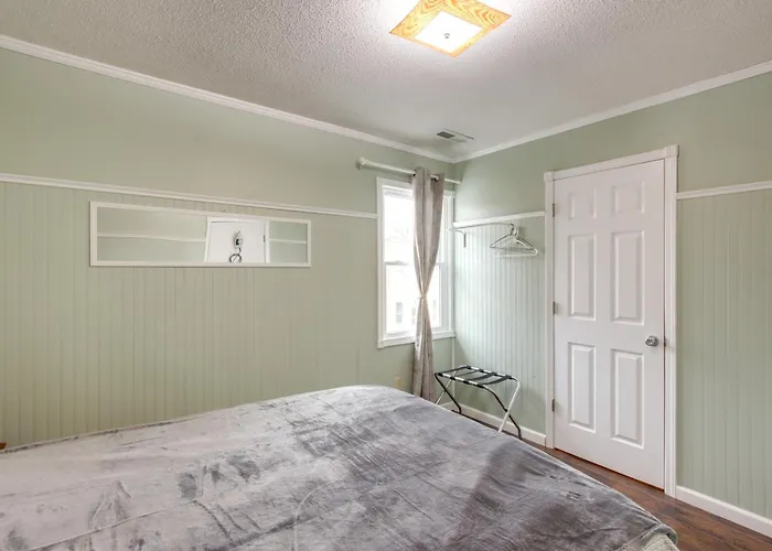 Comfy, Freshly Remodeled Near Temple Nauvoo