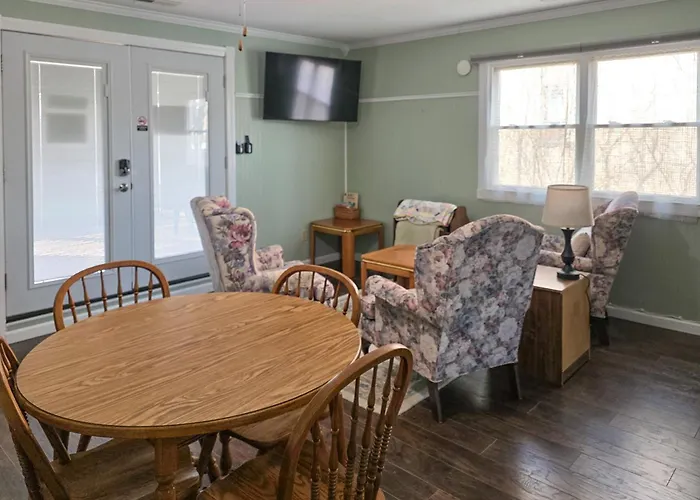 Comfy, Freshly Remodeled Near Temple Apartamento Nauvoo